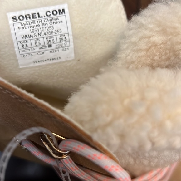 SOREL WOMEN'S JOAN OF ARCTIC™ WEDGE III LACE COZY BOOTIE - Picture 8 of 16